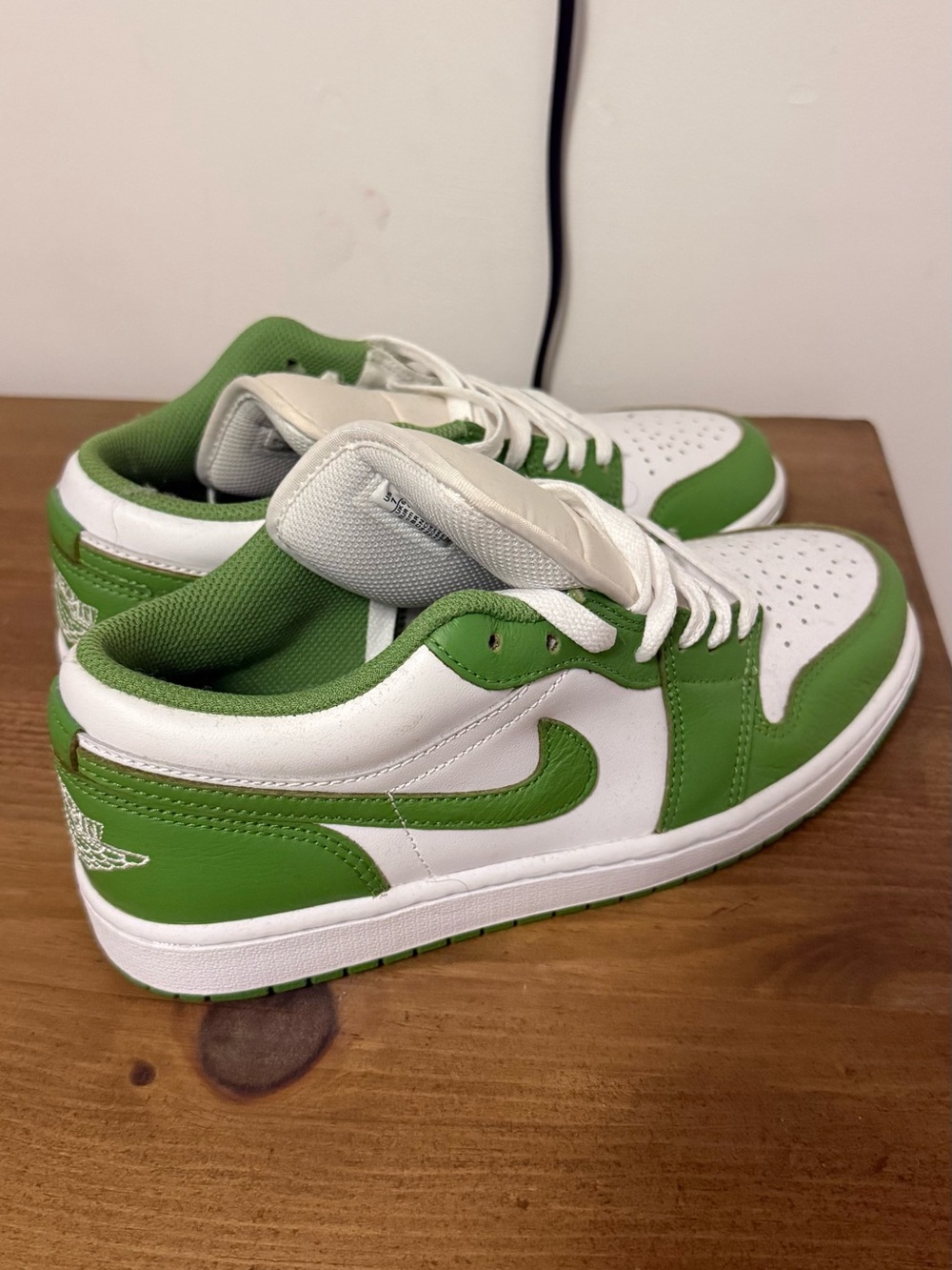 Nike Air Jordan 1 Low - White and Green